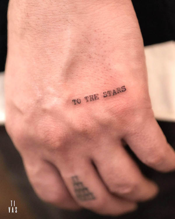 Tatuaj citat catre stele de @tivas